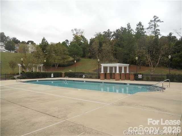 10675 Hill Point Ct - Photo 2 of 14