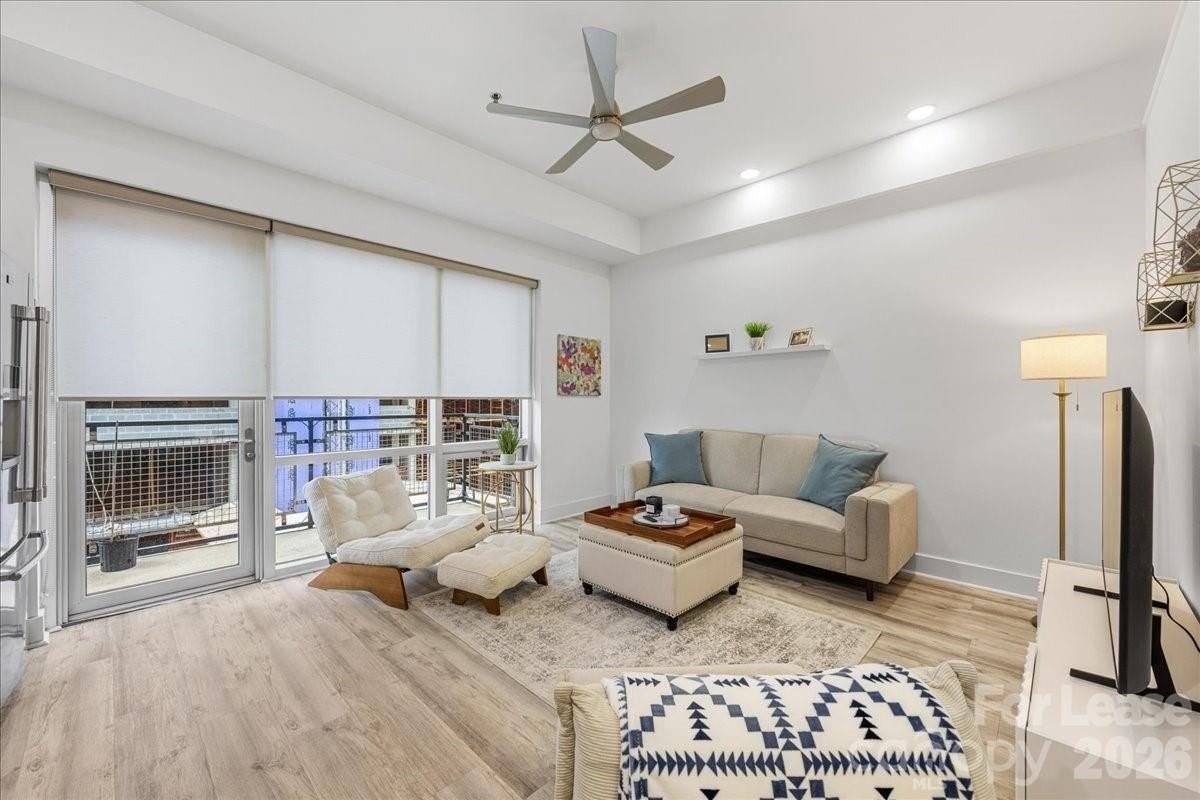 1133 Metropolitan Ave Unit 211 #211 - Photo 5 of 21