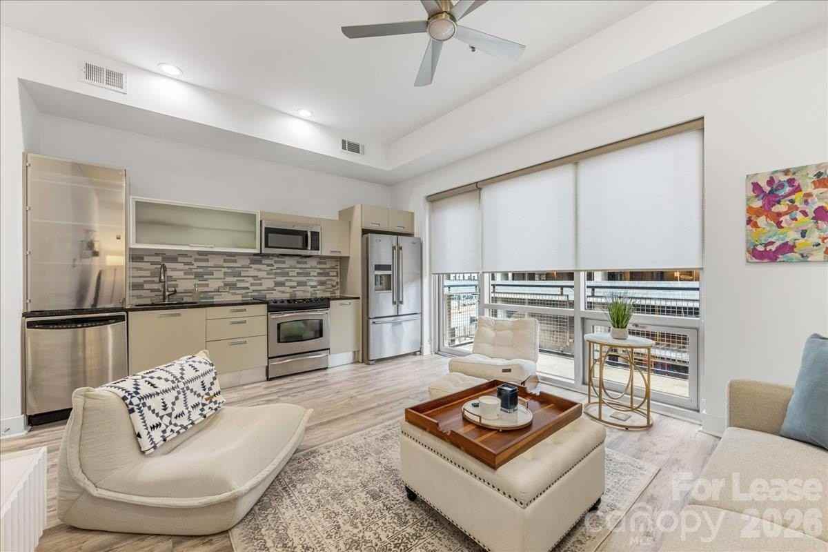 1133 Metropolitan Ave Unit 211 #211 - Photo 6 of 21