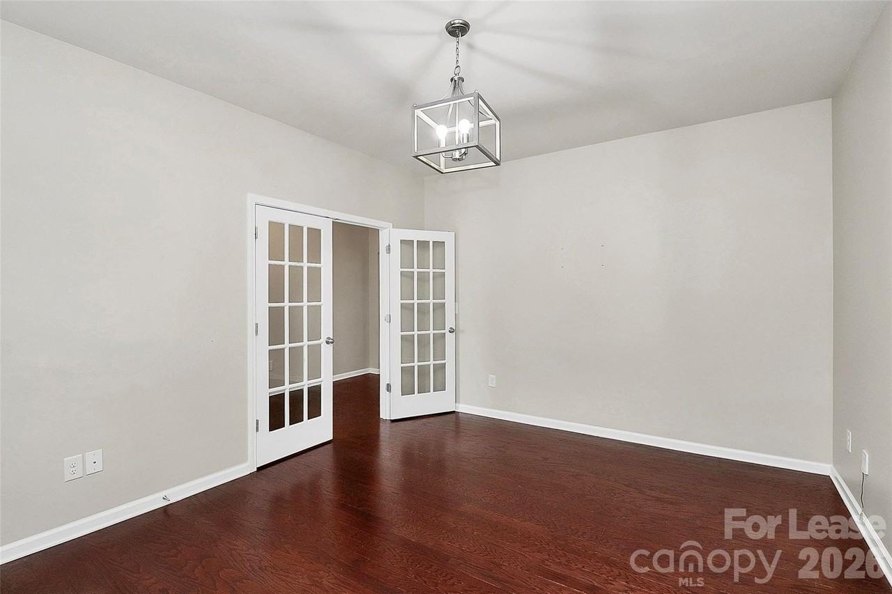 10322 Winyah Bay Ln - Photo 6 of 40