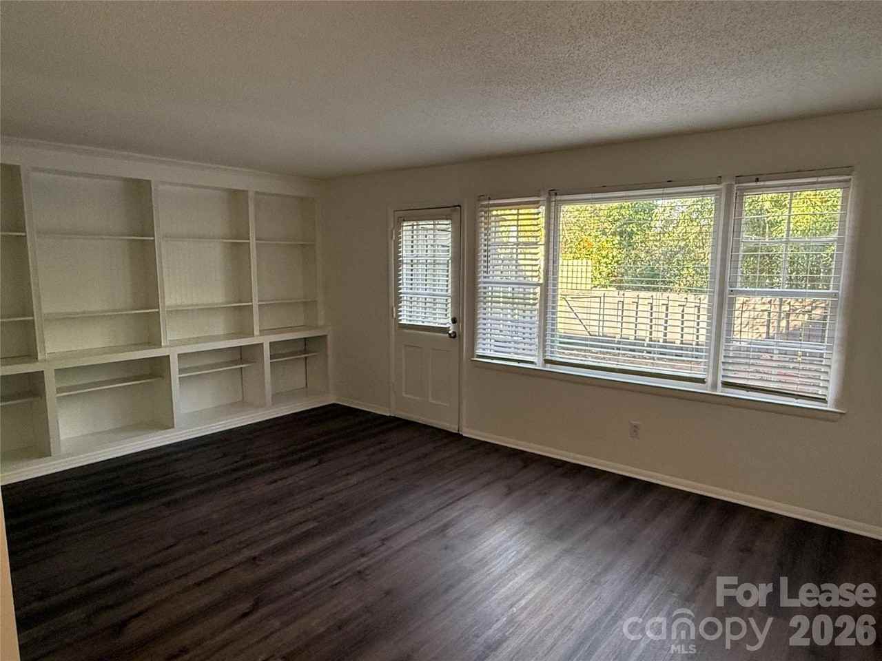 4605 Hedgemore Dr - Photo 2 of 15