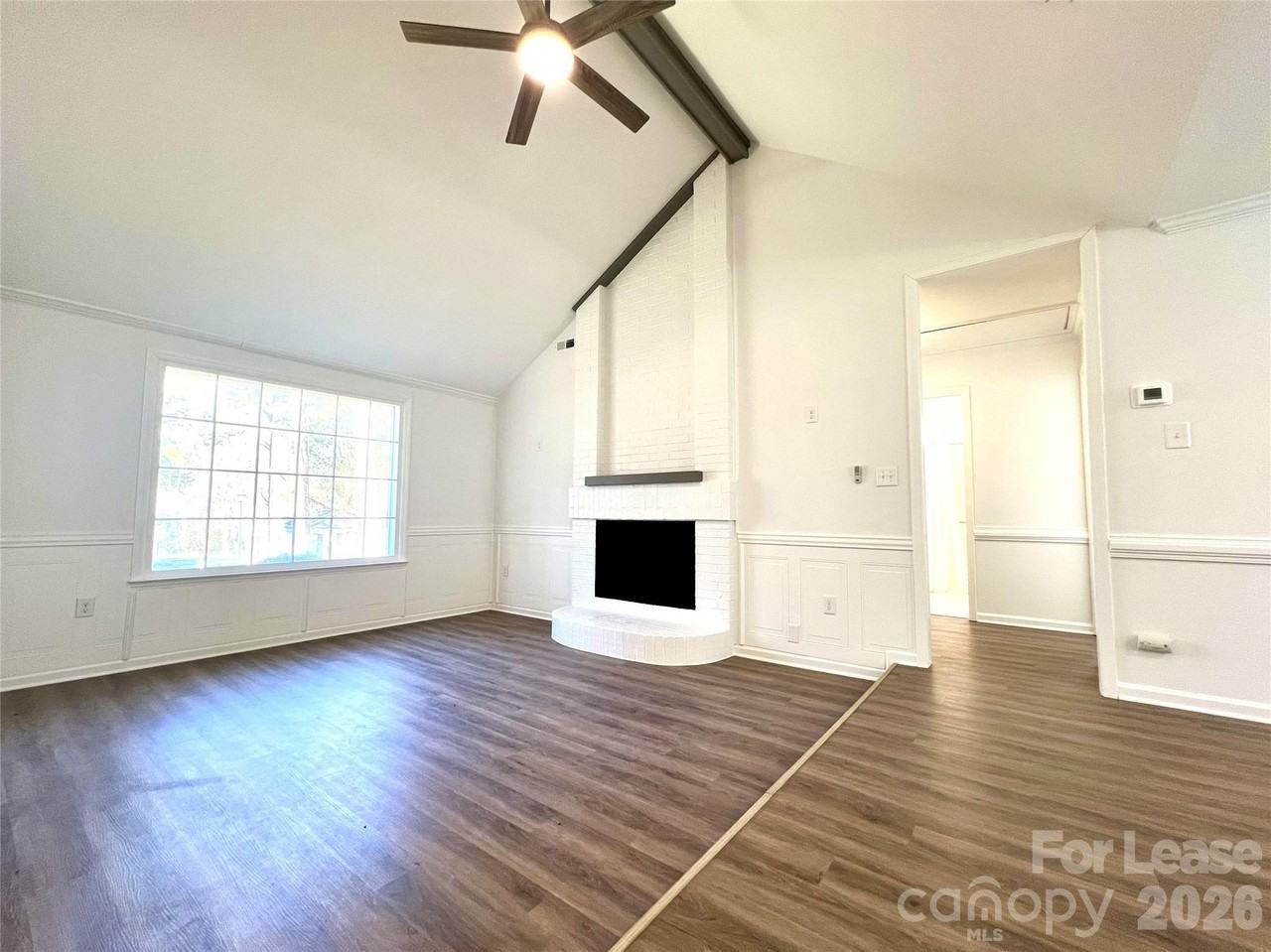 2408 Turnberry Ln - Photo 5 of 20