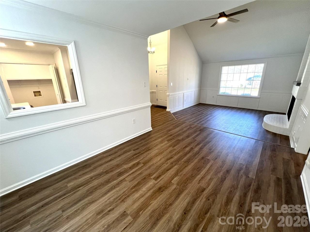 2408 Turnberry Ln - Photo 7 of 20