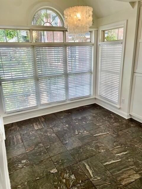 1279 Deep Water Dr - Photo 4 of 26