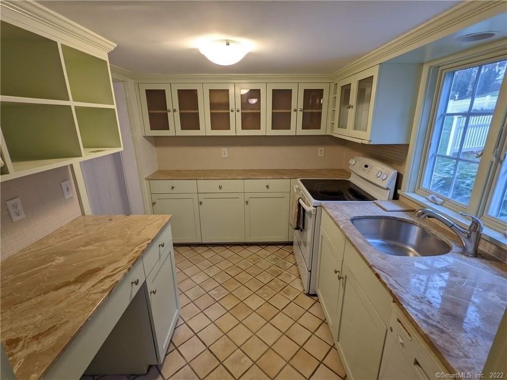 6 Compo Hill Ave - Photo 7 of 17