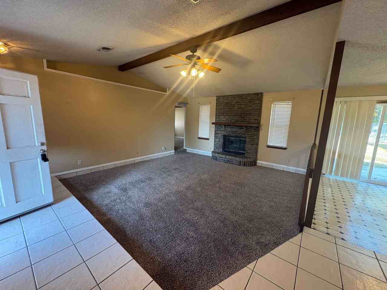 2916 Justin Ct - Photo 2 of 13