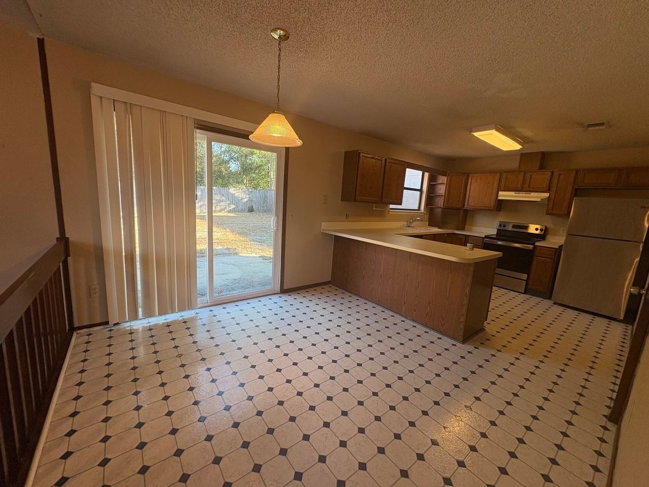 2916 Justin Ct - Photo 3 of 13