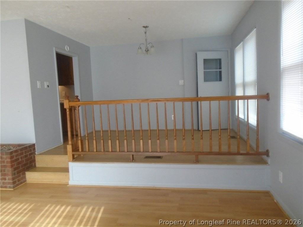 103 Alexander Ln - Photo 4 of 23