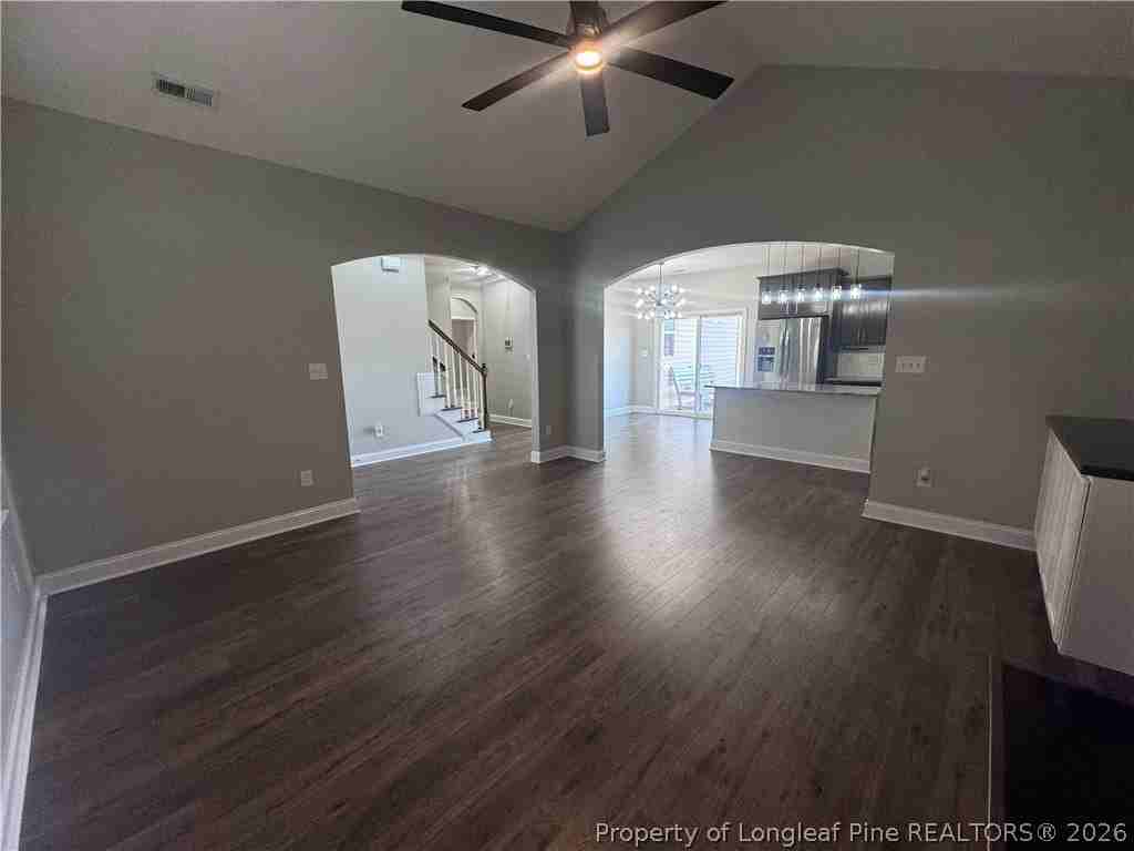 1544 Vandenberg Dr - Photo 3 of 9