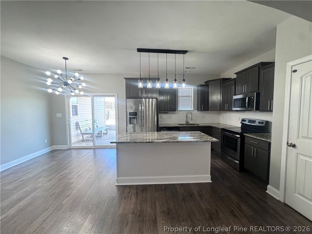 1544 Vandenberg Dr - Photo 4 of 9