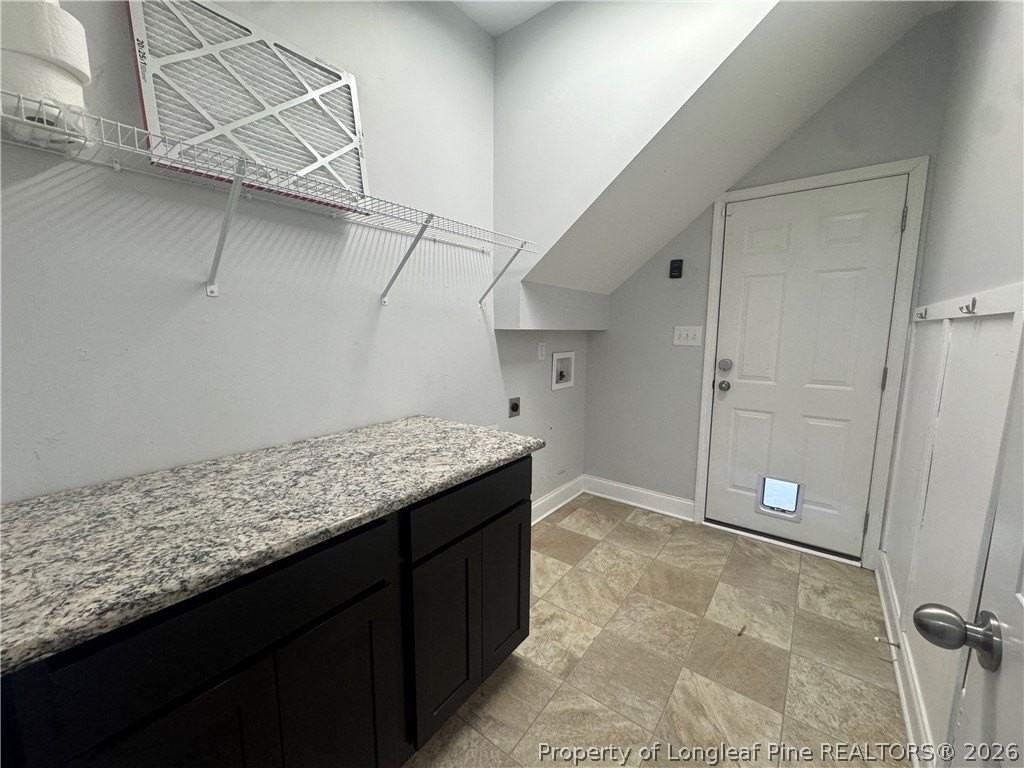 1544 Vandenberg Dr - Photo 5 of 9