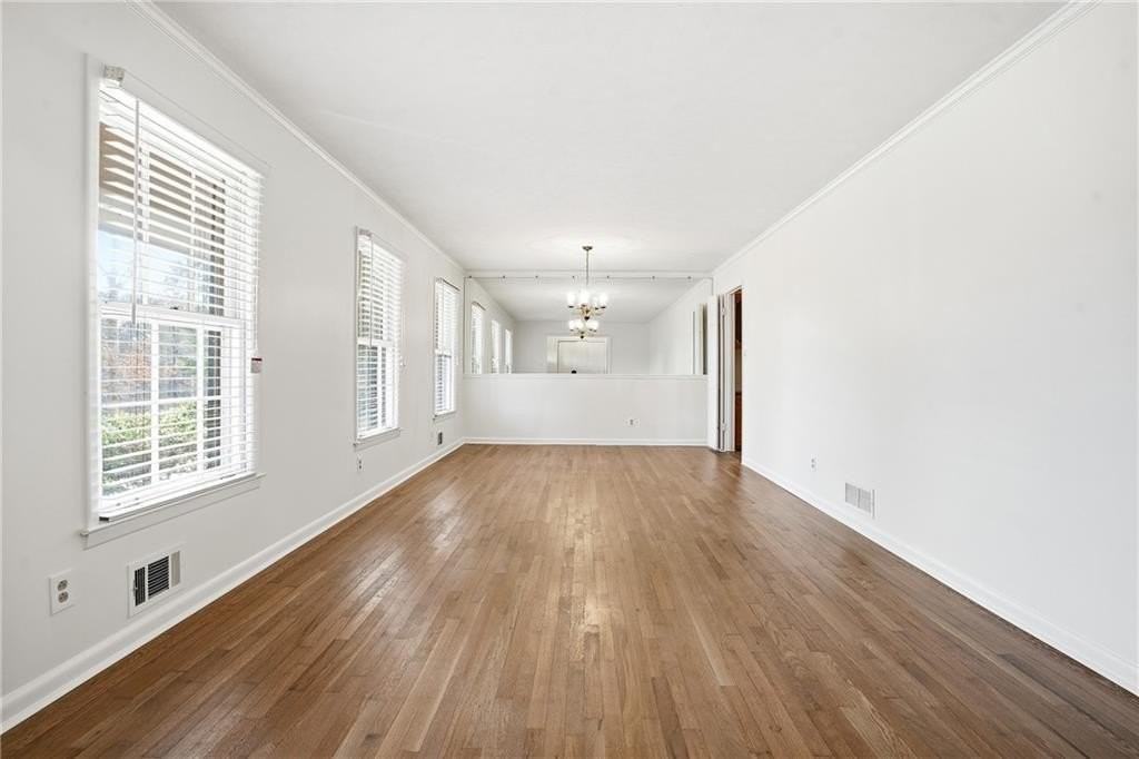 4165 Williamsburg Dr - Photo 4 of 25