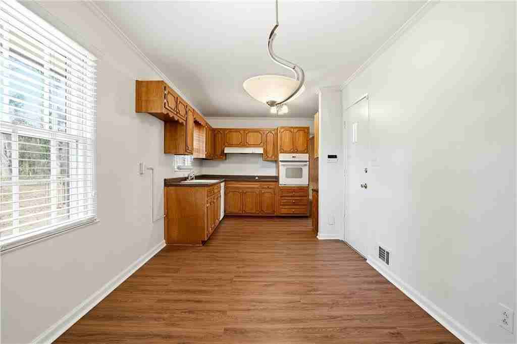 4165 Williamsburg Dr - Photo 6 of 25