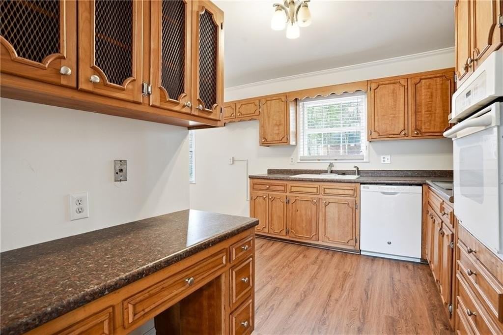 4165 Williamsburg Dr - Photo 7 of 25