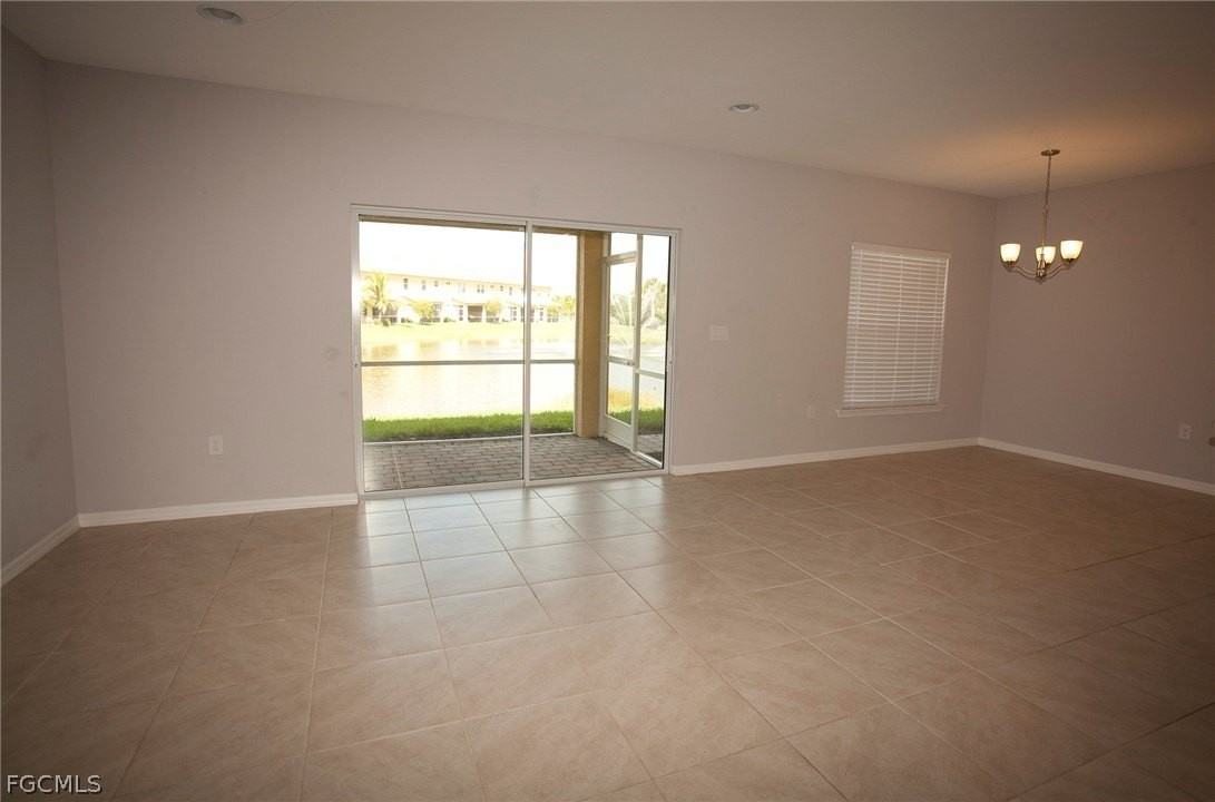 3883 Tilbor Cir - Photo 4 of 21