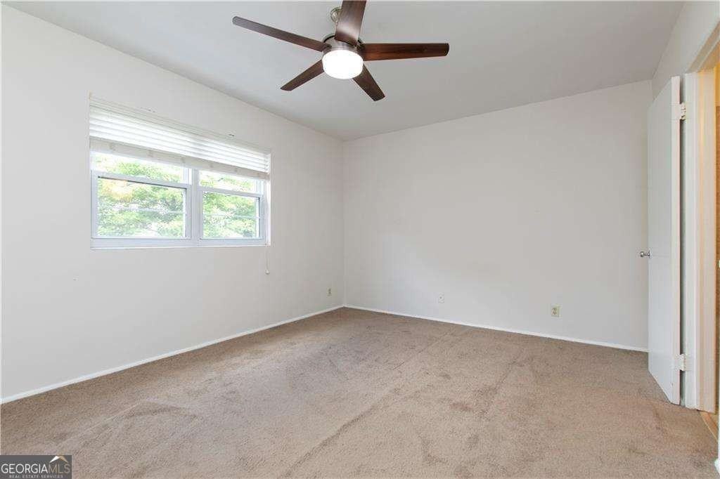 3660 Peachtree Rd Ne Apt J5 #J5 - Photo 7 of 10