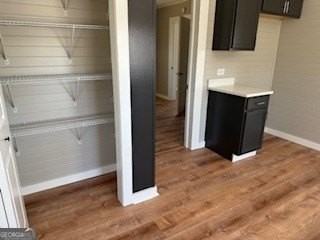 221 N Forest Ave - Photo 7 of 16