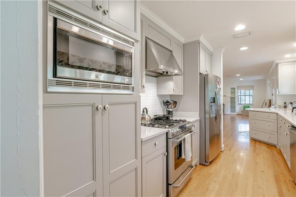 324 Dalewood Dr - Photo 5 of 38