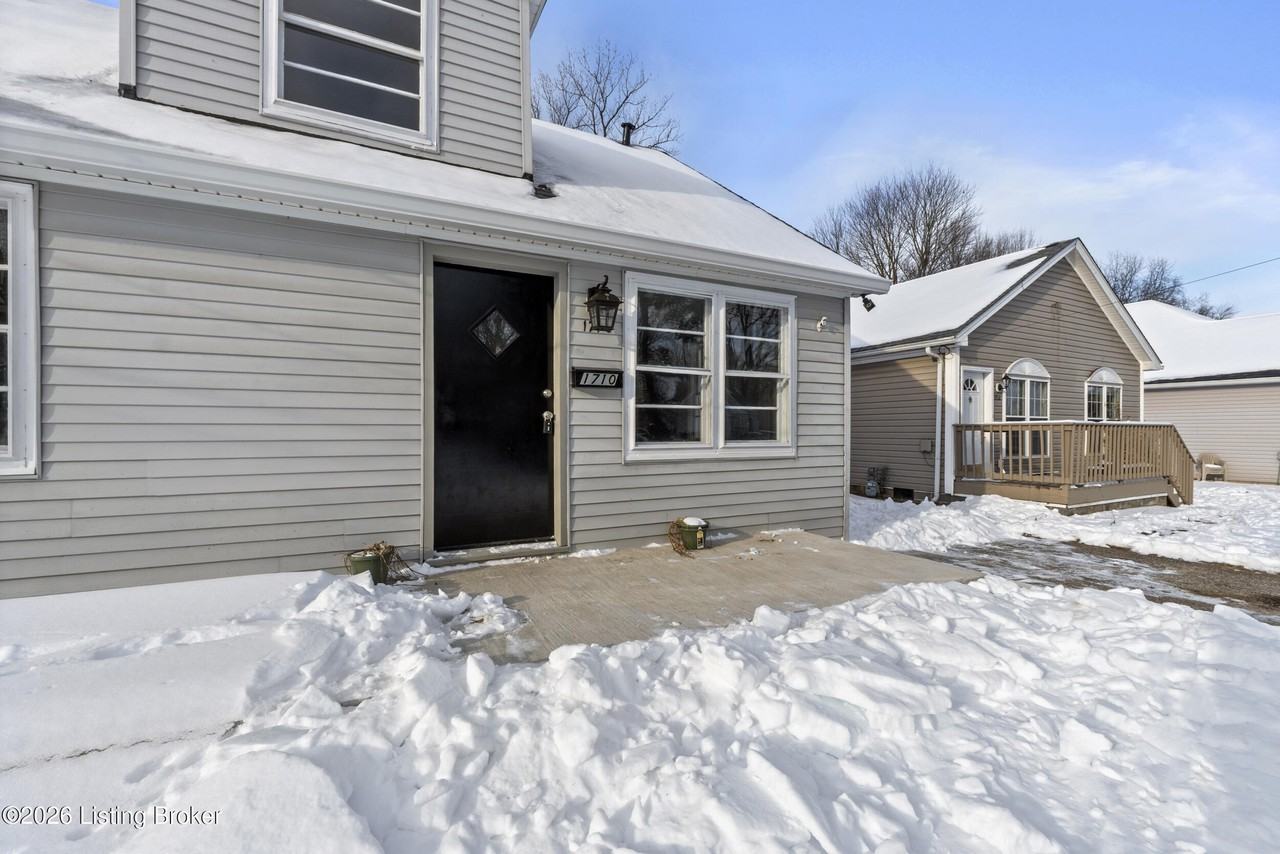 1710 Pershing Ave - Photo 3 of 30