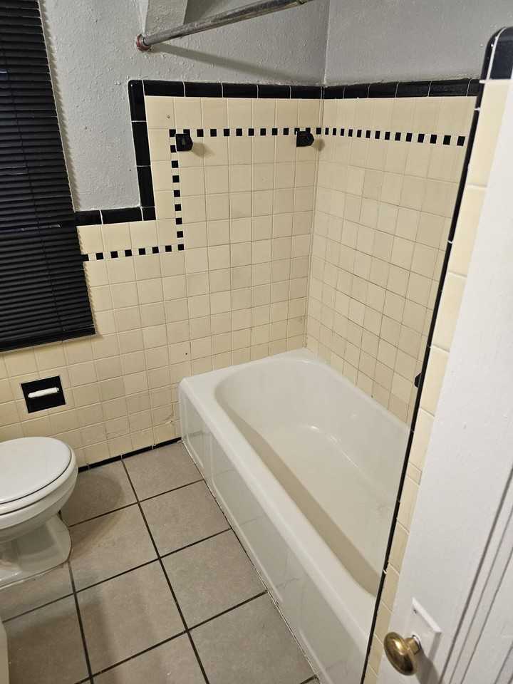 16724 Rutherford St - Photo 6 of 6