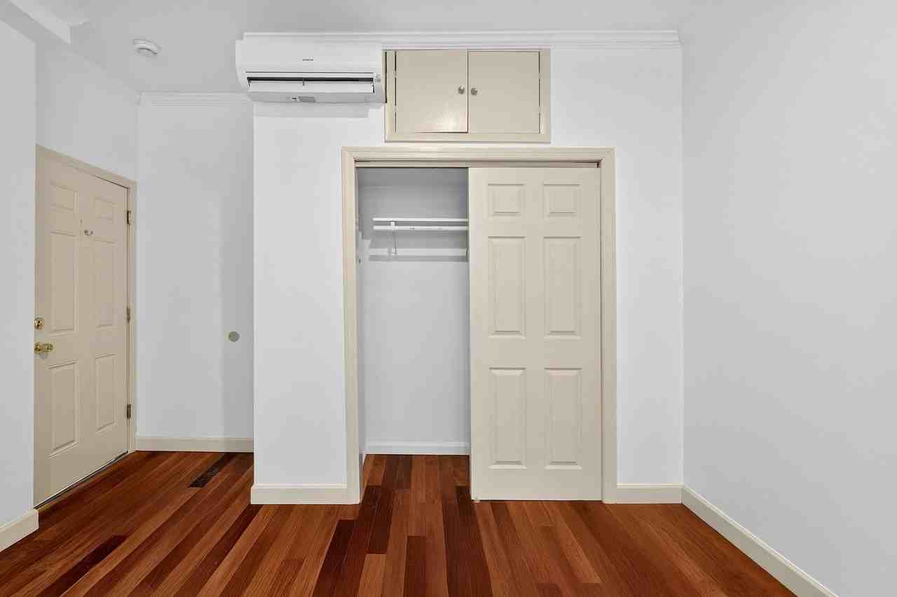 262 Warren St #2 - Photo 4 of 11