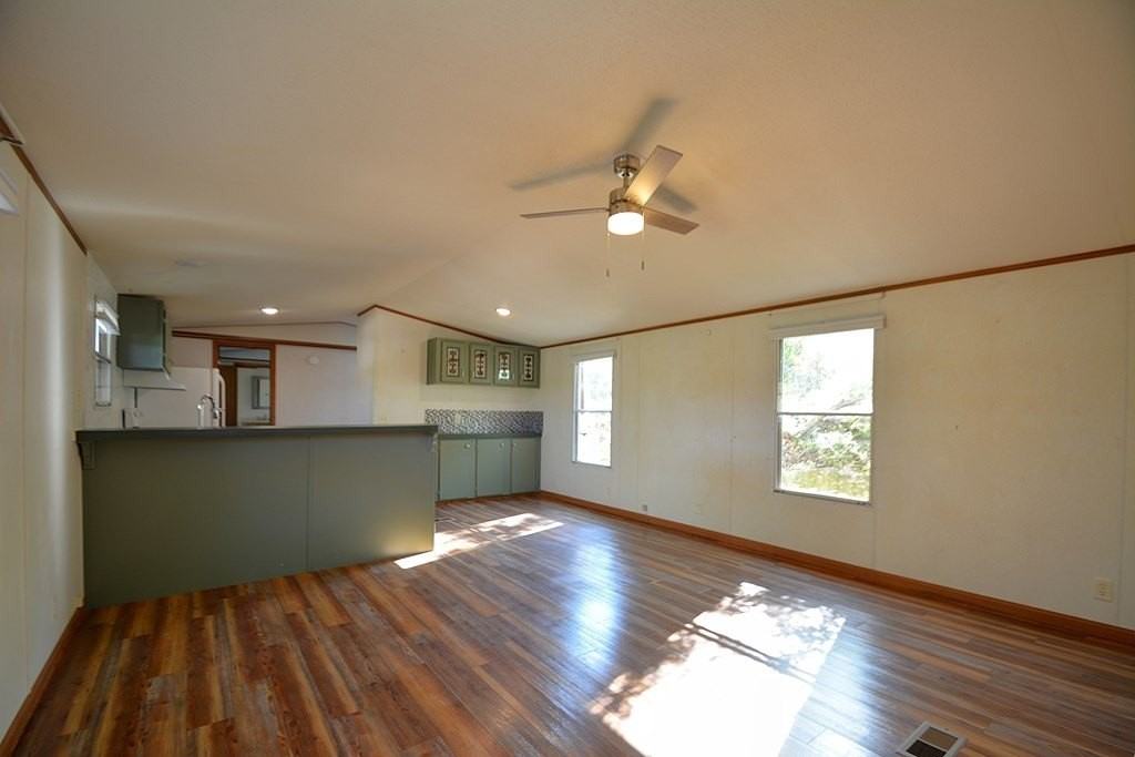 110 Garner Dr - Photo 5 of 35