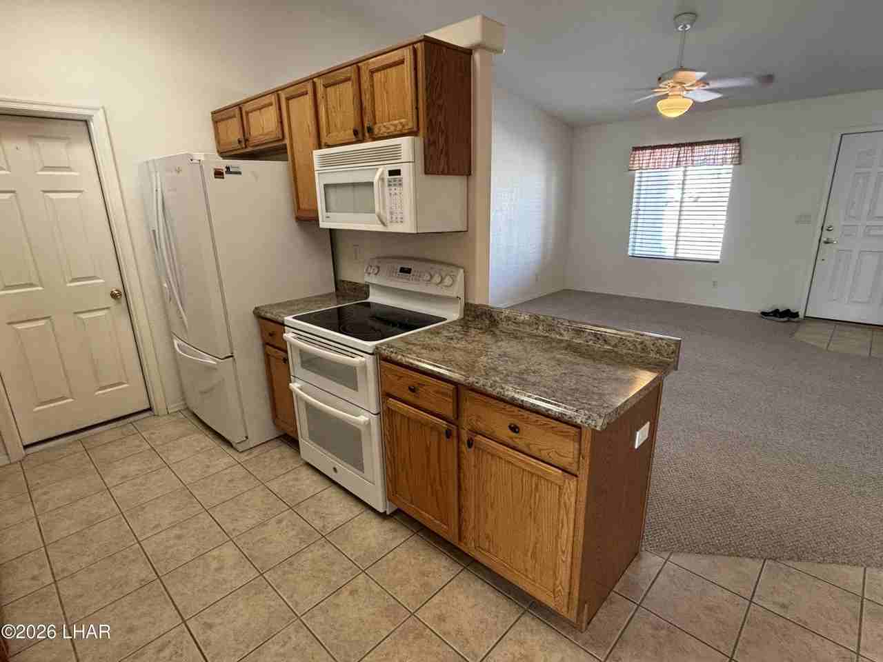 2060 Cosnina Dr - Photo 4 of 20