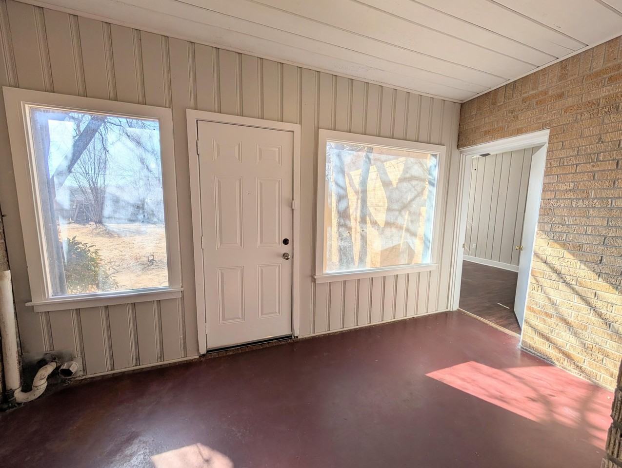 2421 31st St - Photo 6 of 12