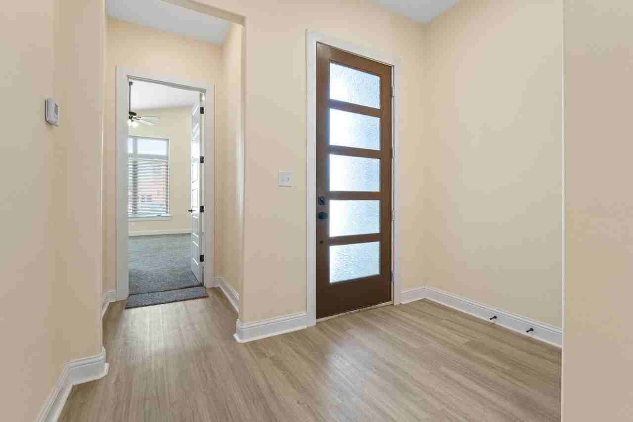 48 Wilshire Blvd - Photo 3 of 29