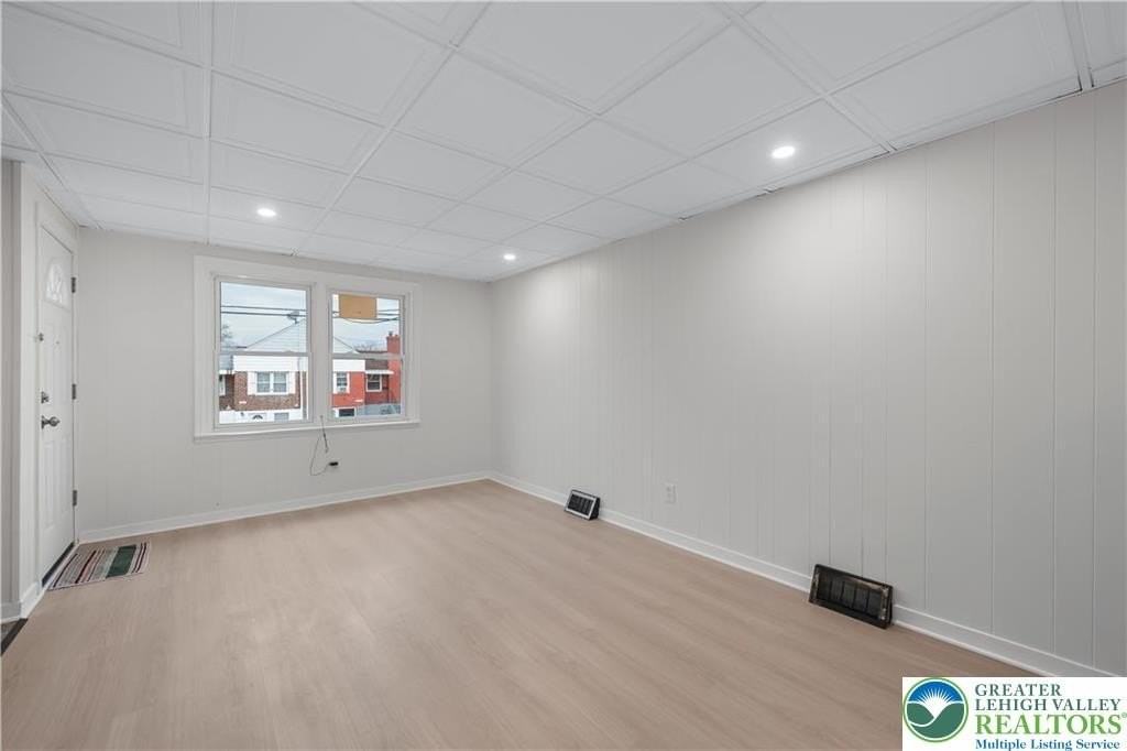 2336 2nd St - Photo 4 of 23