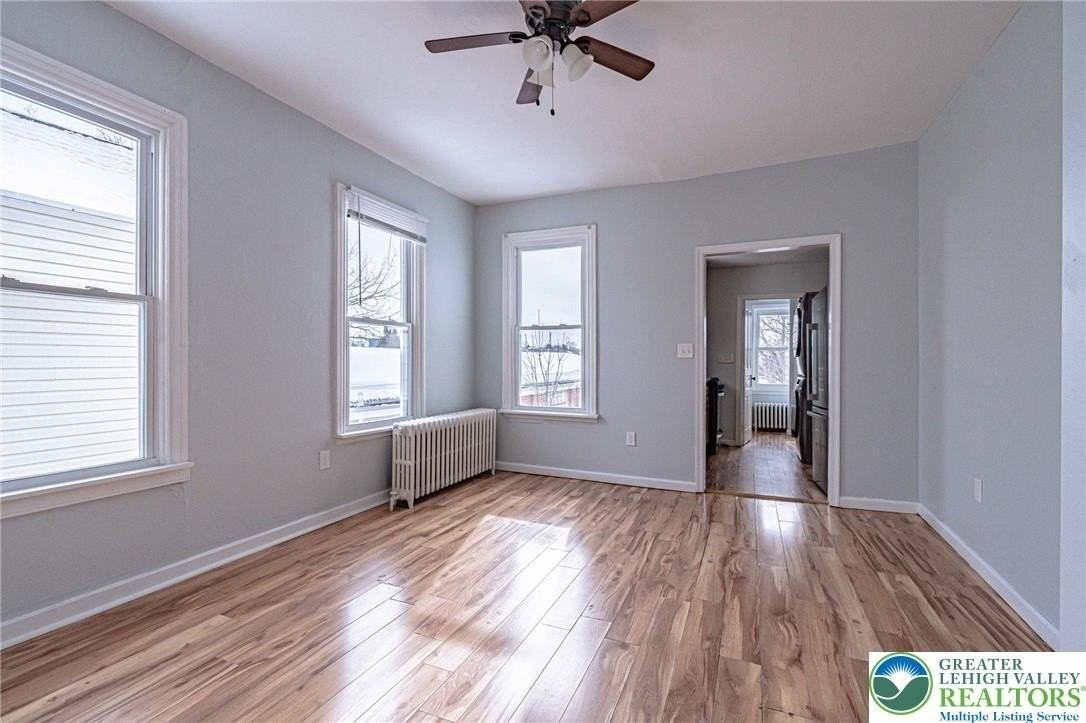 732 2nd St #2ndFL - Photo 3 of 22