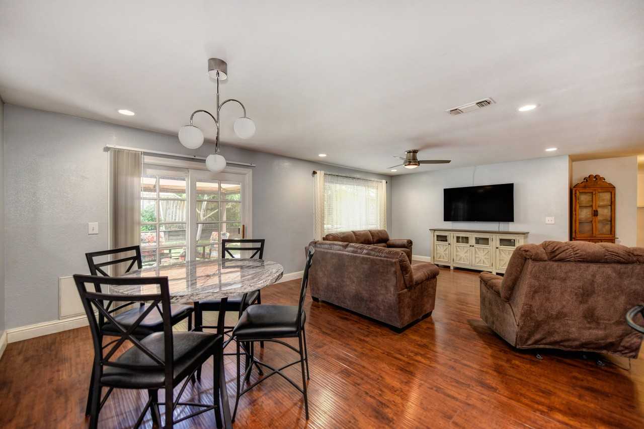 8216 Baymore Way #NA - Photo 2 of 19