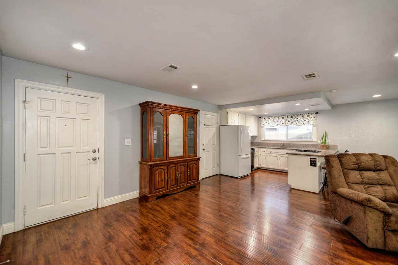 8216 Baymore Way #NA - Photo 5 of 19