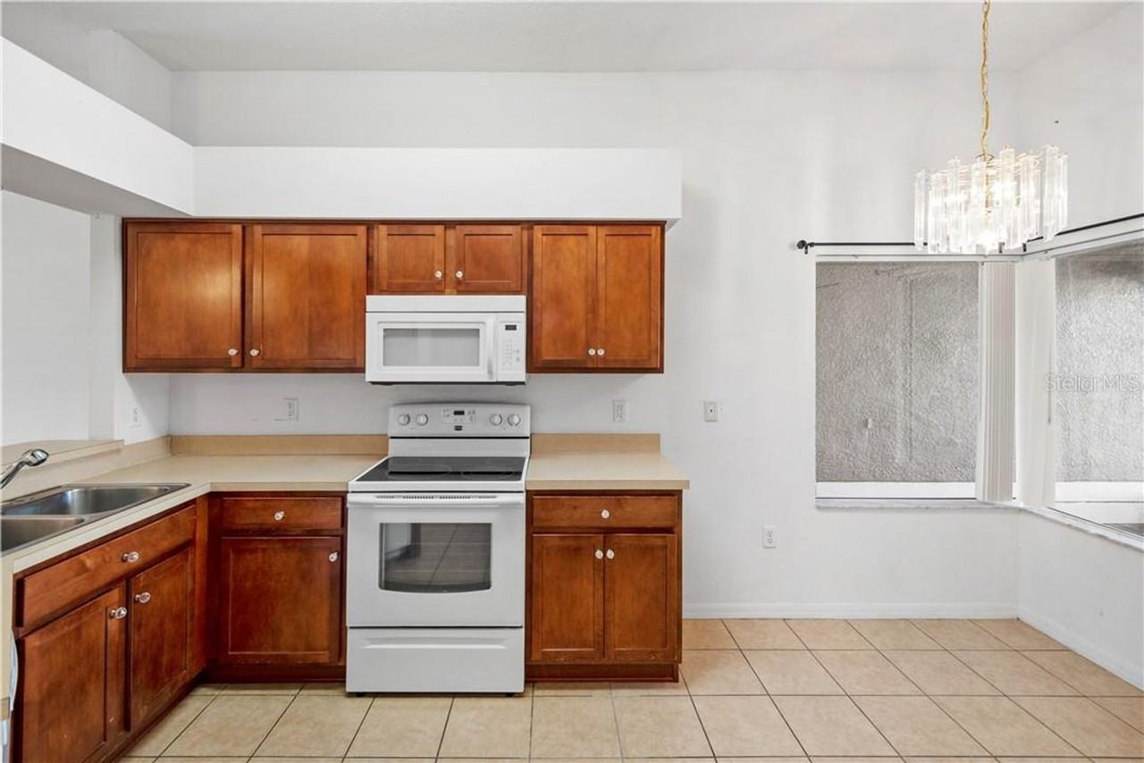 2466 Harrison Place Blvd - Photo 2 of 7