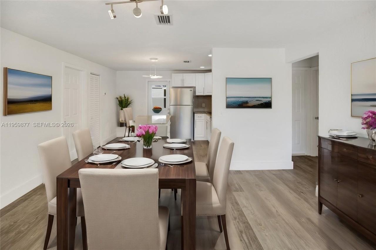 2311 Fletcher St #1 - Photo 4 of 26