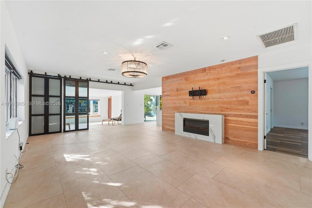 401 Coconut Isle Dr #401 - Photo 6 of 32