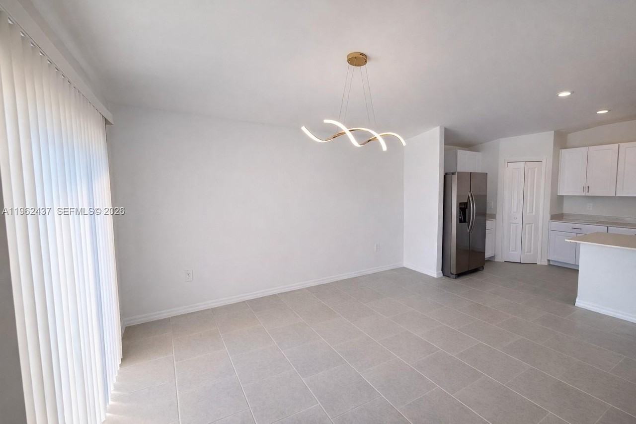 17240 Cantu Ct - Photo 7 of 30