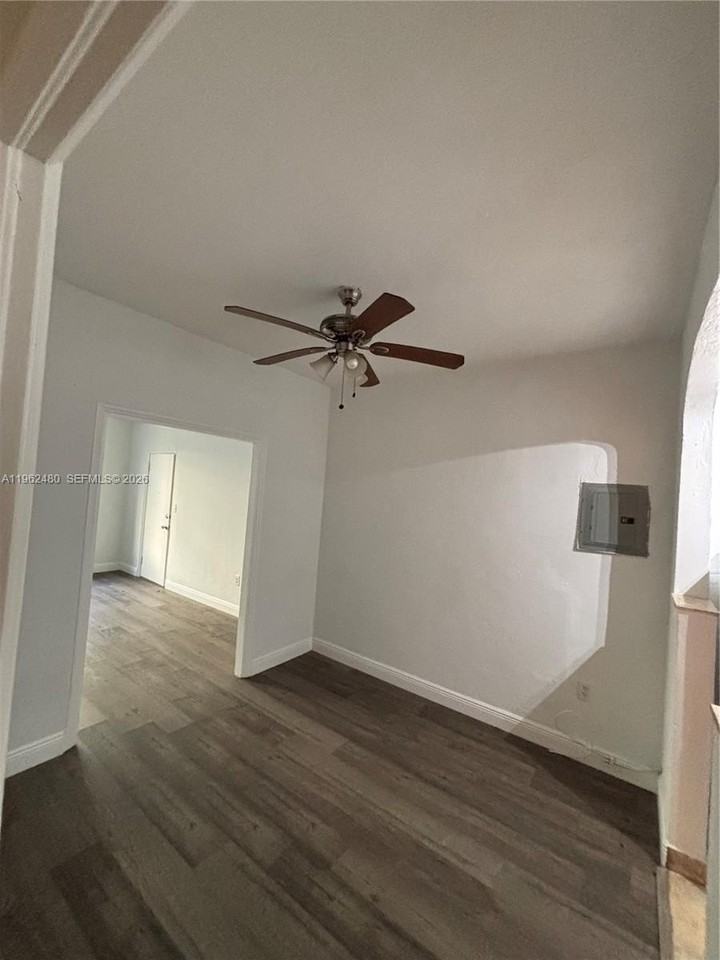 1522 Meridian Ave #6 - Photo 4 of 9