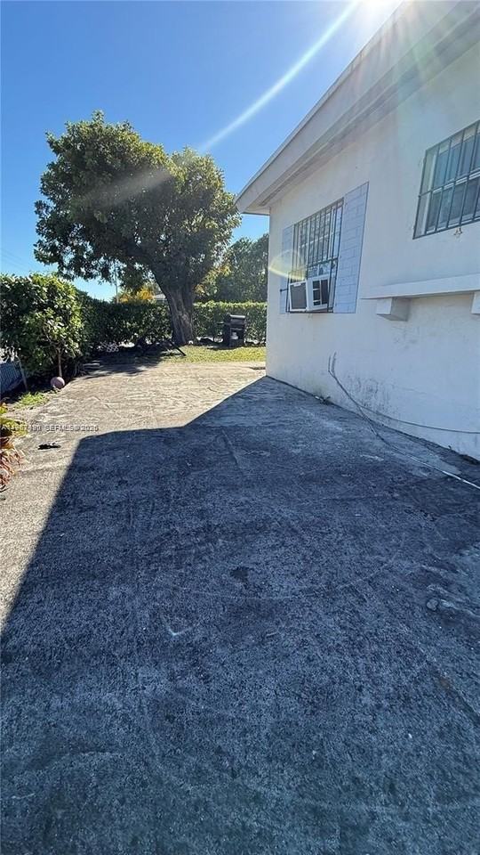 1201 Nw 51st St #5100 - Photo 5 of 7