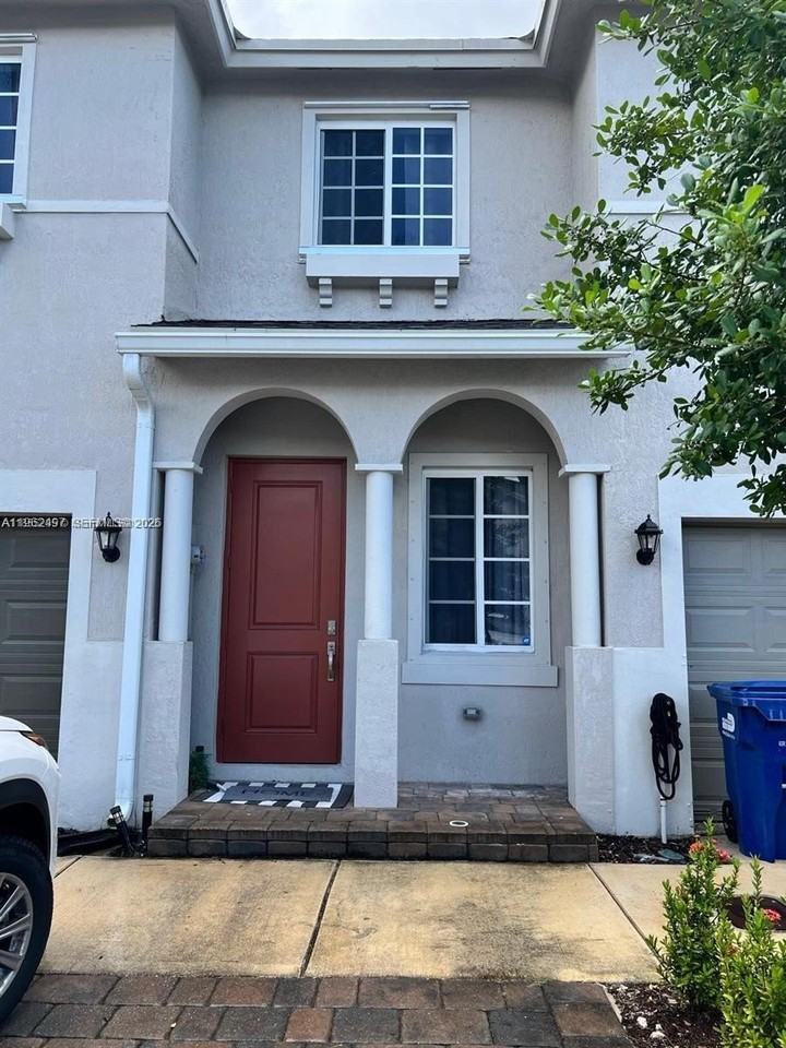 20881 Nw 9th Path #0 - Photo 2 of 24