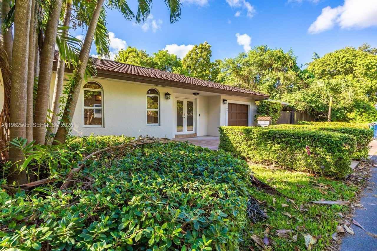 4400 Sw 9th Ln - Photo 2 of 41