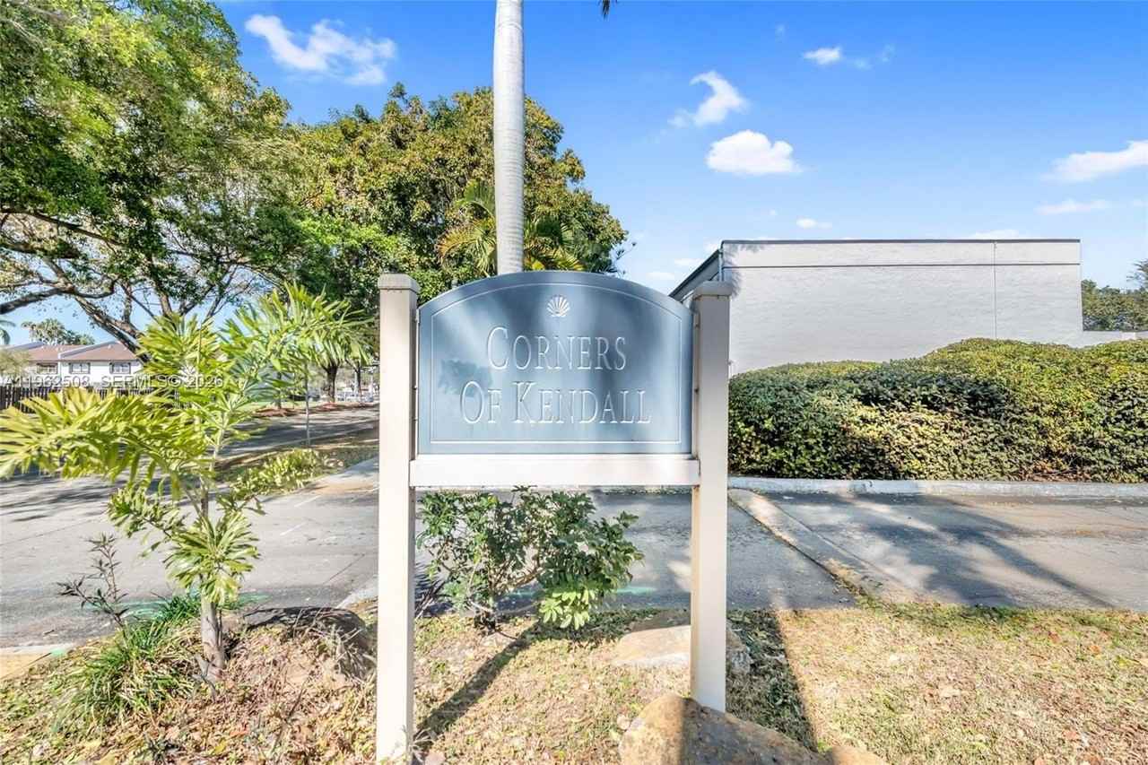 15007 Sw 80th Ter #813 - Photo 2 of 27