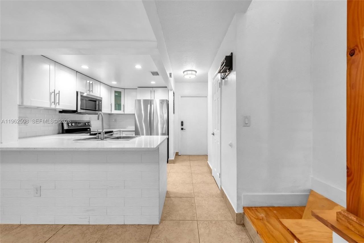 15007 Sw 80th Ter #813 - Photo 7 of 27