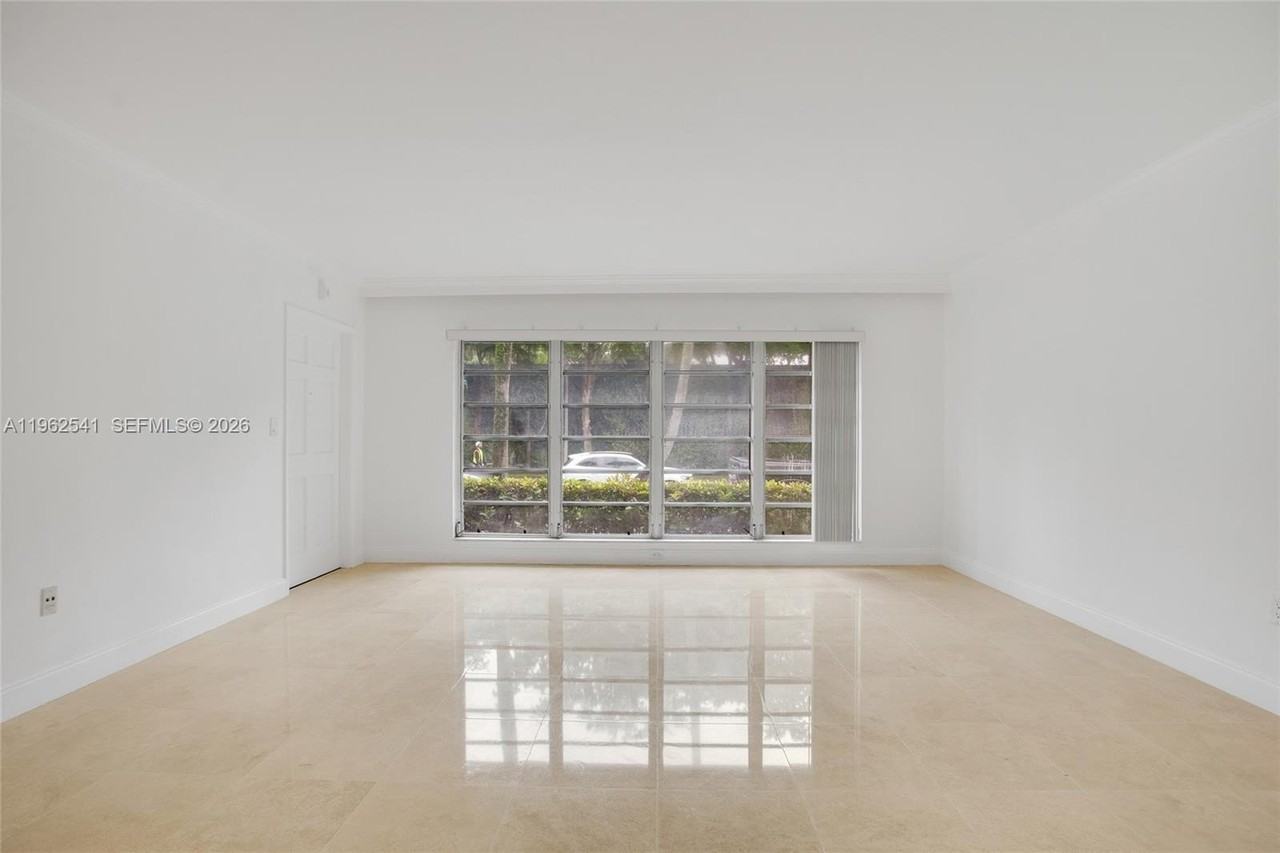 50 Park Dr #5 - Photo 5 of 23