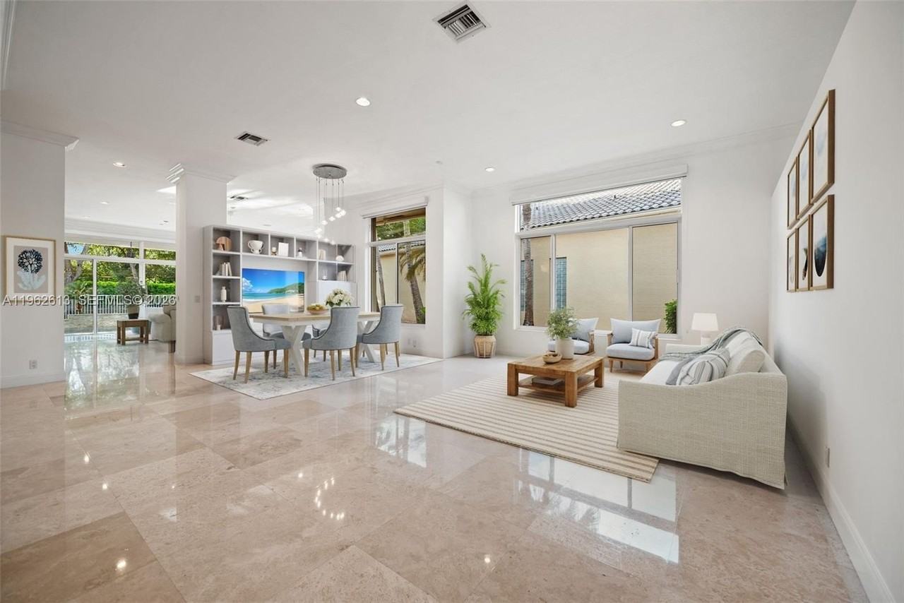 2497 Bay Isle Dr - Photo 6 of 42