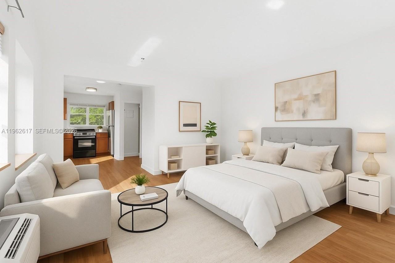 1010 Pennsylvania Ave #16 - Photo 2 of 2