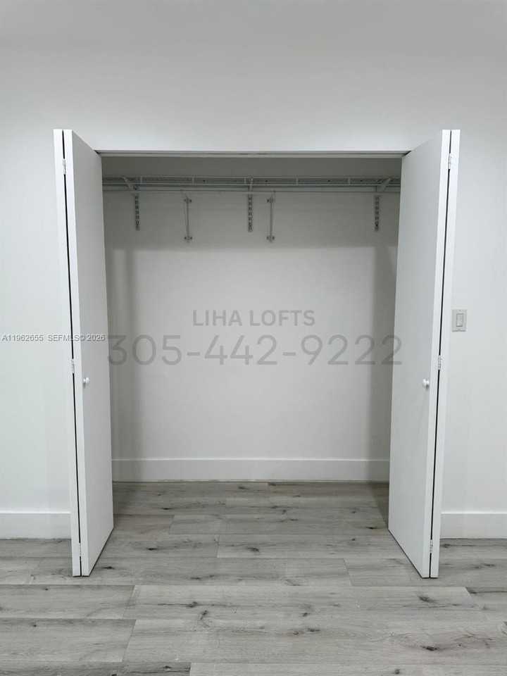 1650 Sw 3rd St #A - Photo 5 of 10