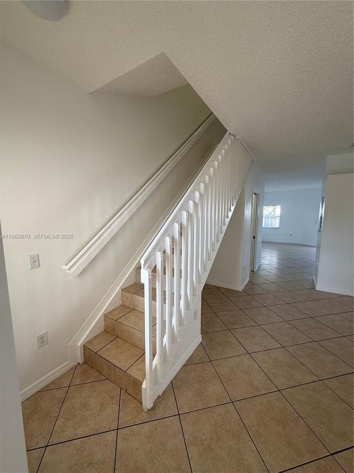 2244 Se 26th Ln #2244 - Photo 2 of 11