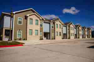 featured image of 1402 S H St