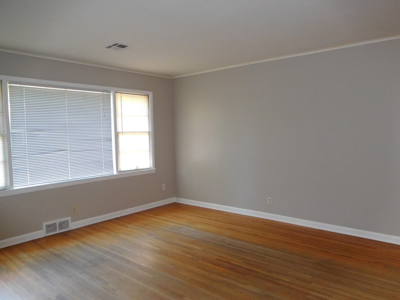 3820 S Jamestown Ave - Photo 2 of 13